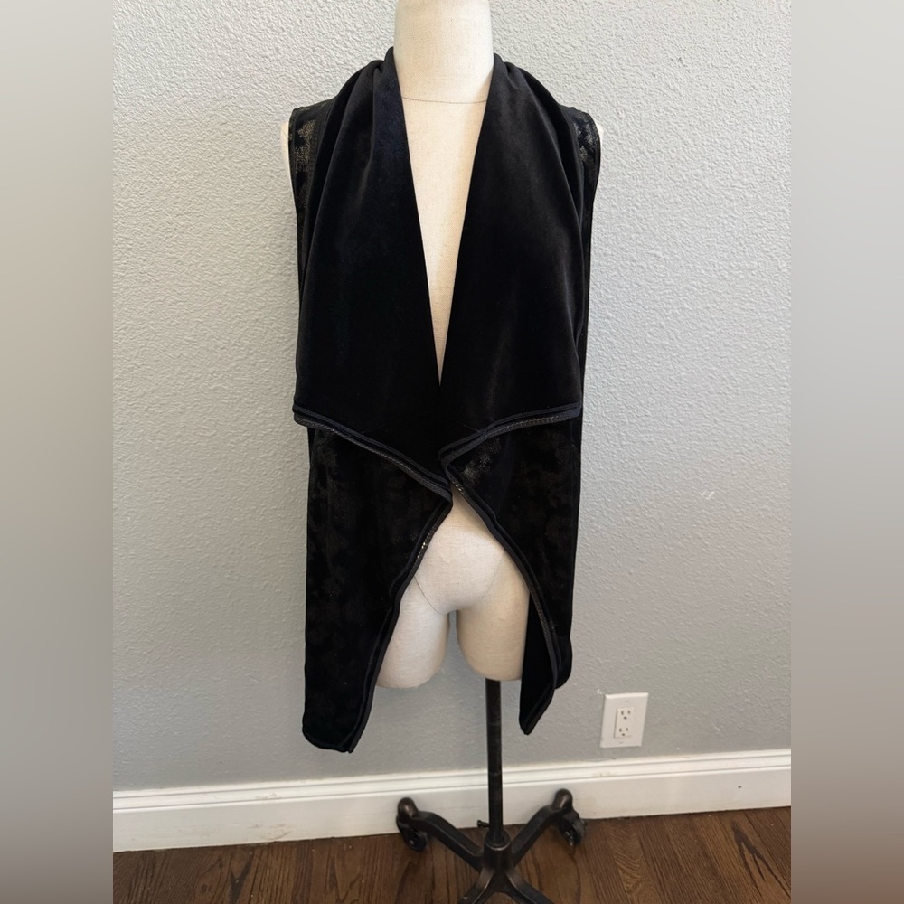 NWT Elie Tahari Sport Velvet Reversible Vest/Open Cardigan Size XS Drapey